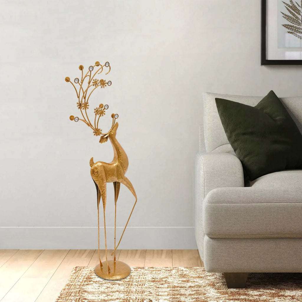 Retro Gold Deer Statue Metal Reindeer Figurines Modern Elegant Indoor Holiday Decor Statue for Homes Offices Cafés Star Hotels 27*13*85Cm/10.63*5.12*33.46In