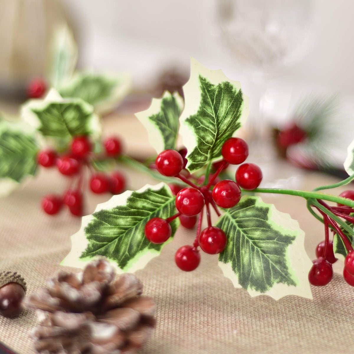 6FT Red Berry Christmas Garland, Flexible Artificial Berry Garland for Indoor Outdoor Home Fireplace Decoration for Winter Christmas Holiday New Year Decor