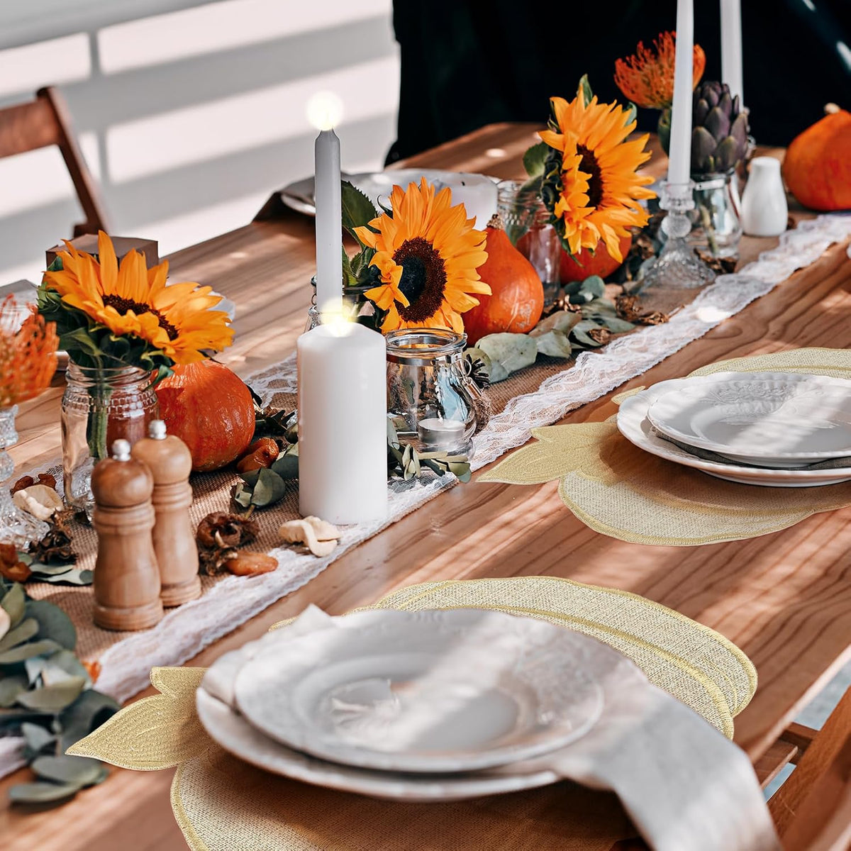 Fall Thanksgiving Pumpkin Placemats Set of 4 Fall Autumn Table Decorations Indoor Farmhouse Harvest Pumpkins Table round Placemats for Party Kitchen Dinning