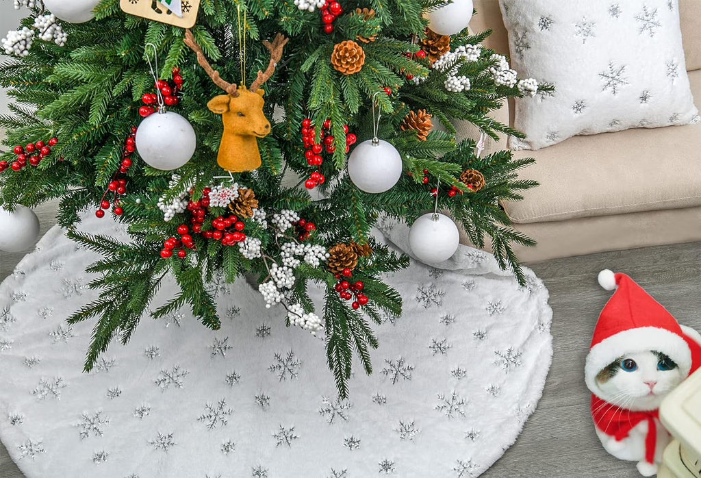 Christmas Tree Skirt, 48 Inches Faux Fur White Christmas Tree Skirt for Christmas Tree Decorations Xmas Tree Skirt (Snowflake)
